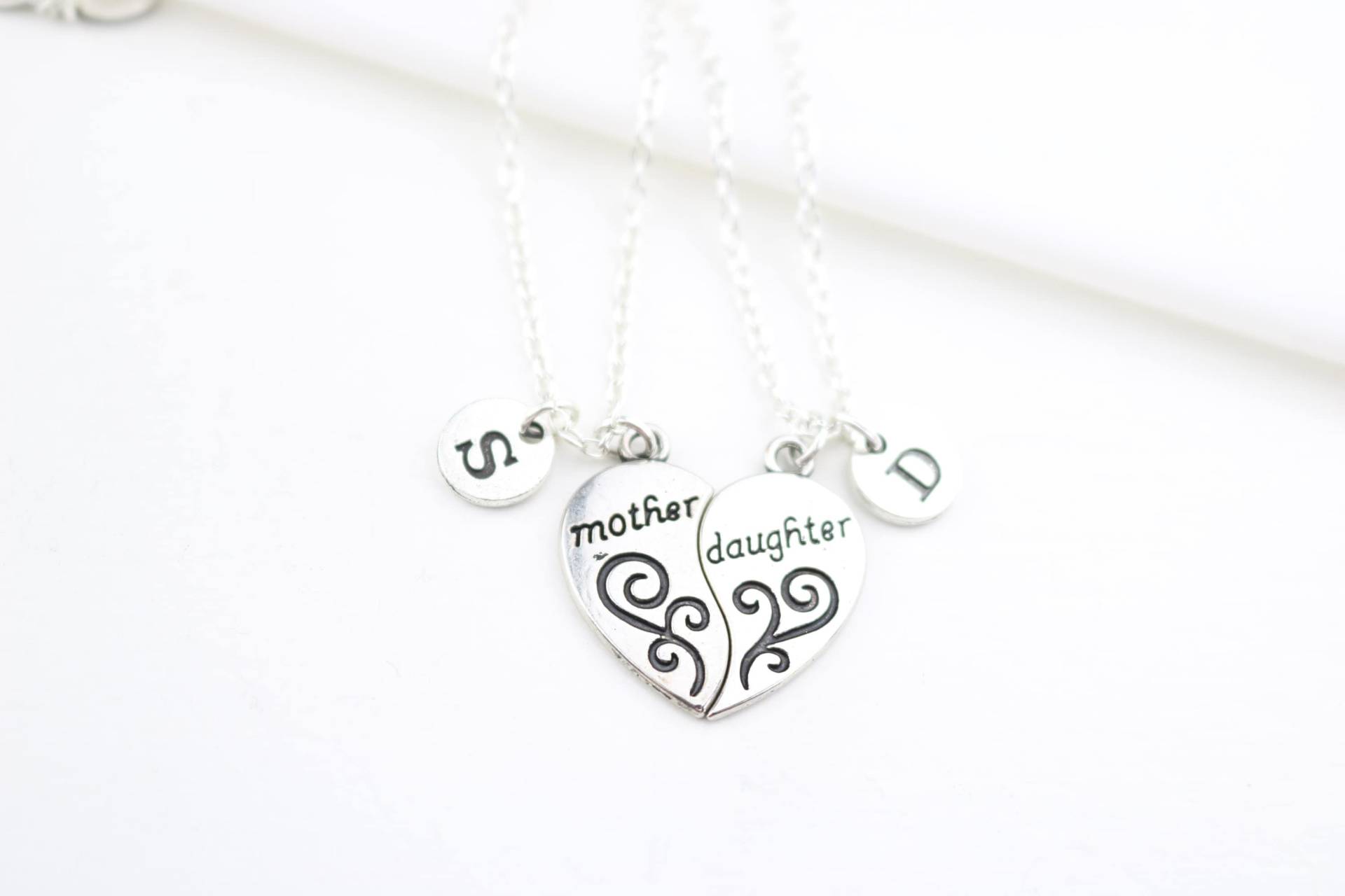Mutter Tochter Halskette 2Er Set Personalisierte Anfang Herz Schmuck von SwedishBeautyDesign