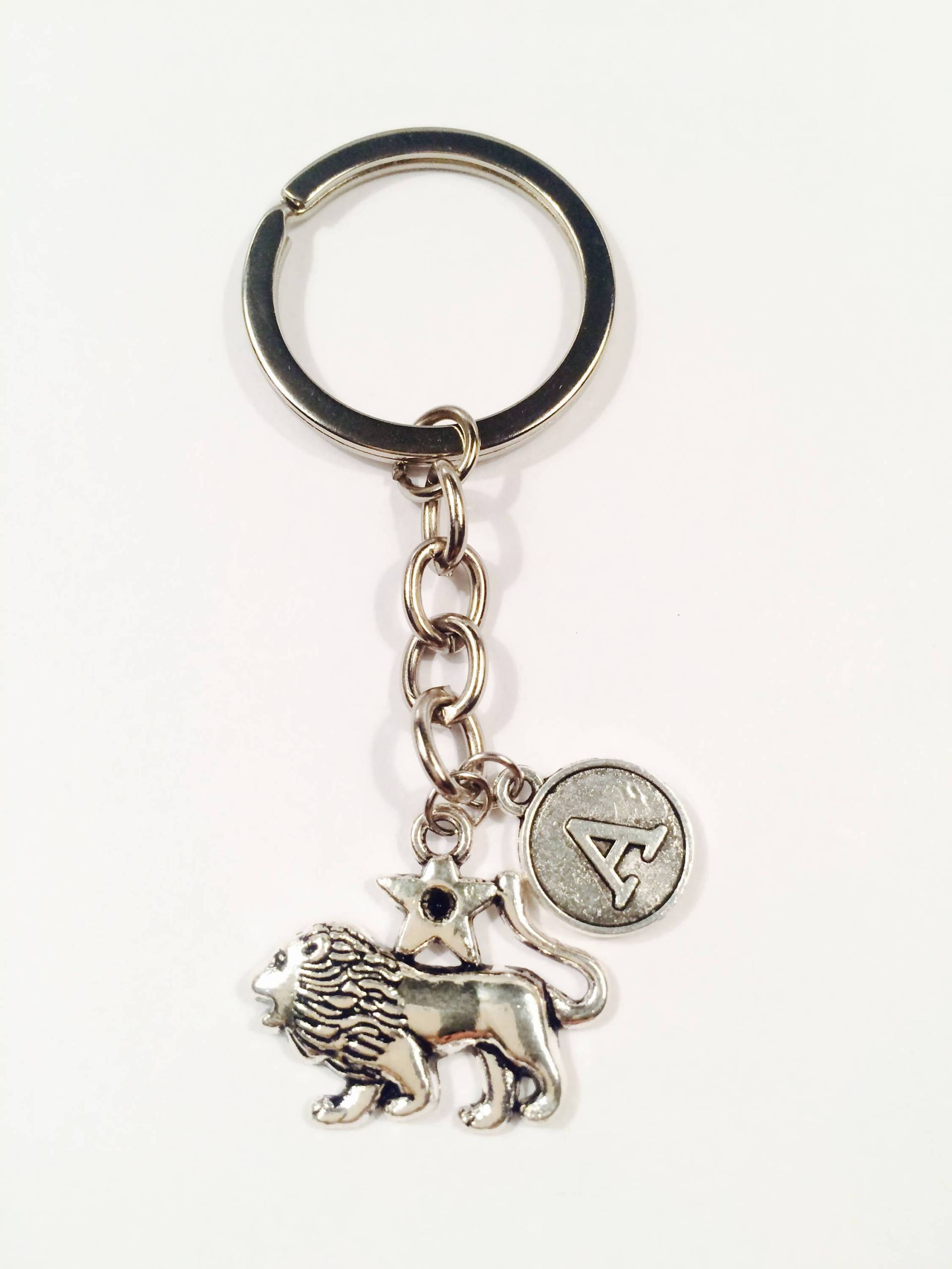 sternzeichen Löwe Schlüsselanhänger Horoskop Astrologie Geschenk Mit Initiale von SwedishBeautyDesign