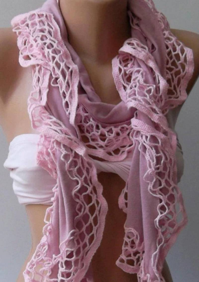 Handgefertigter Rosa Spitzen Schal, Rüschenschal von SwedishShop