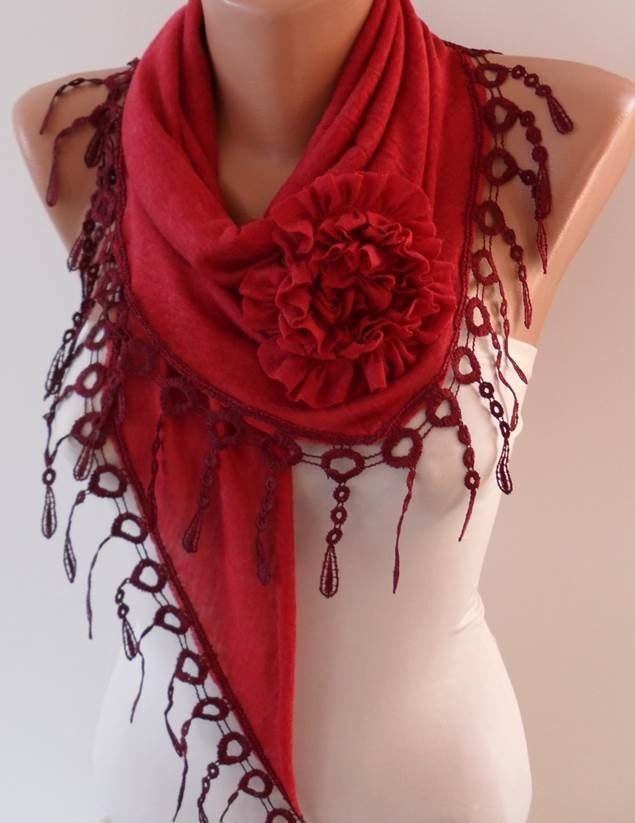 Handgemachte Rote Rose Schal Dreieckstuch, Baumwollborte von SwedishShop