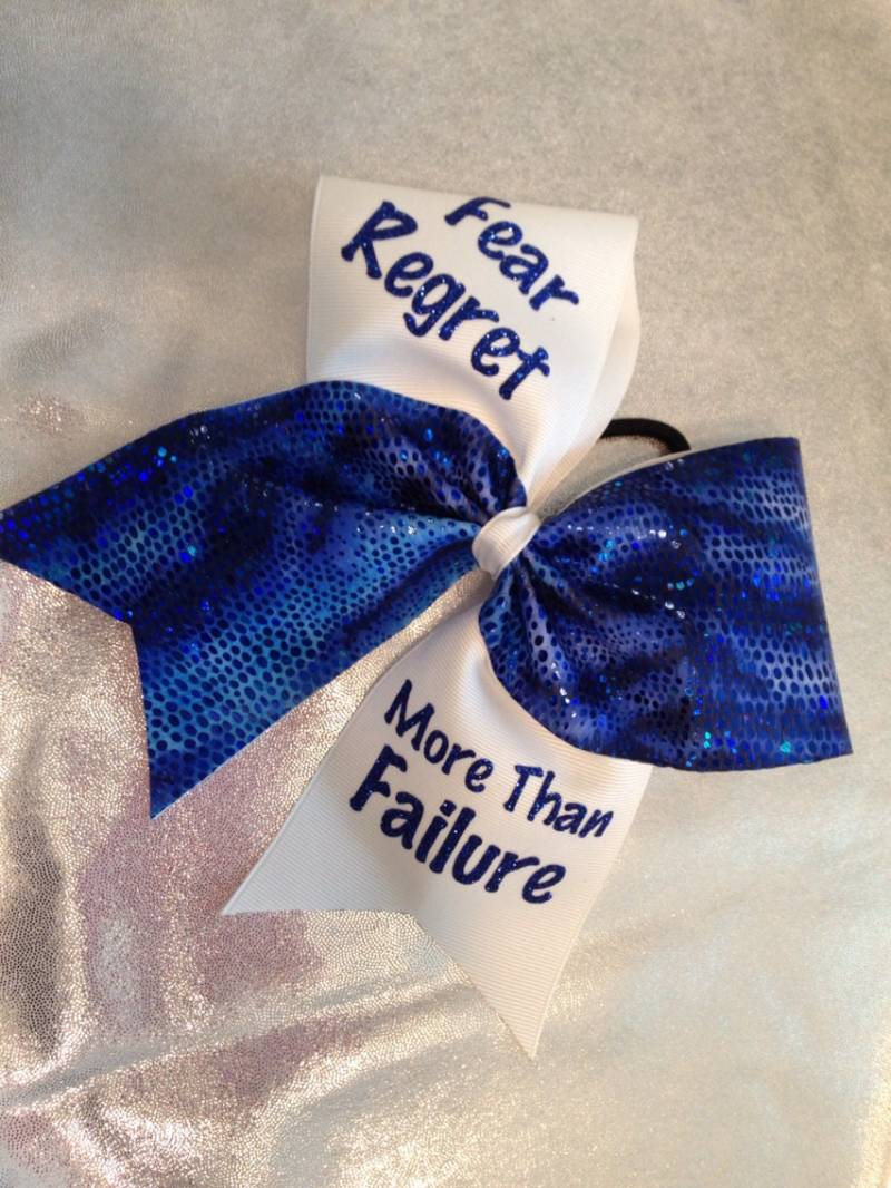 Inspirierender Jubelbogen Fürchte Die Reue Mehr Als Vor Einem Misserfolg von SweetAngelDreamBows