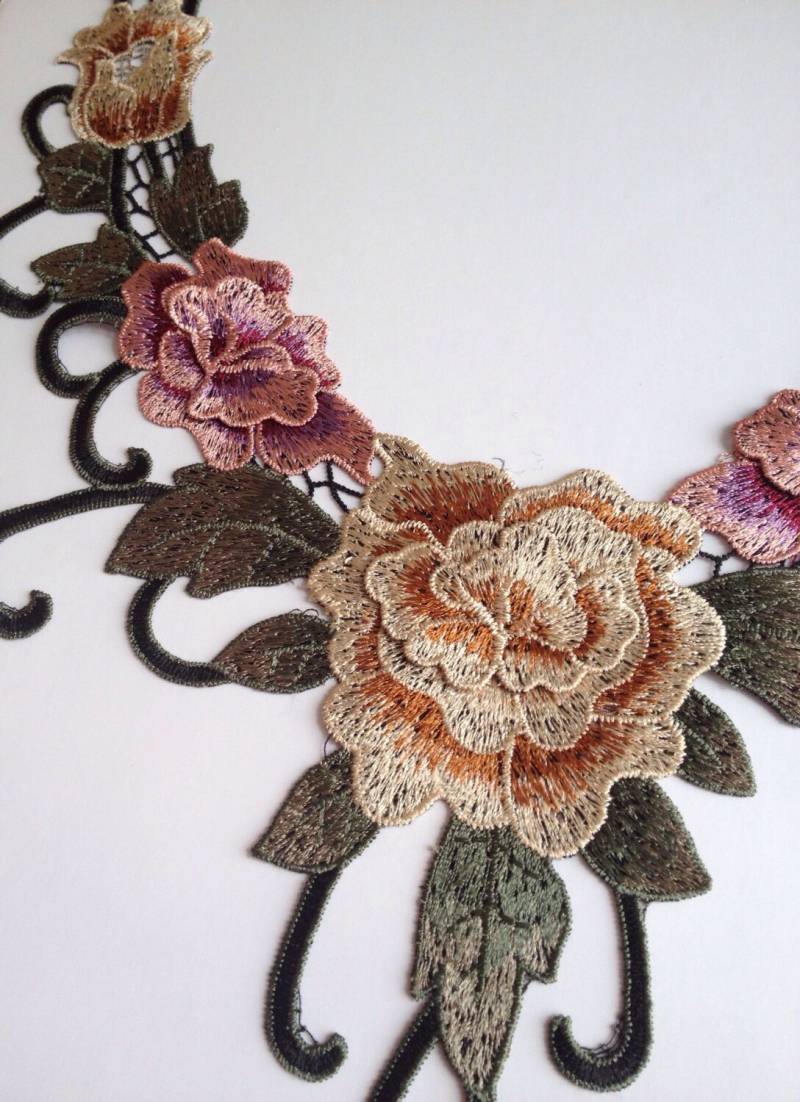 Neue Schöne Halskette Spitze Ausschnitt Gestickte Applikation Patch Blume Nähen Stoff Schneiderei Rosa Grün Tan Beige von SweetCraftyTools