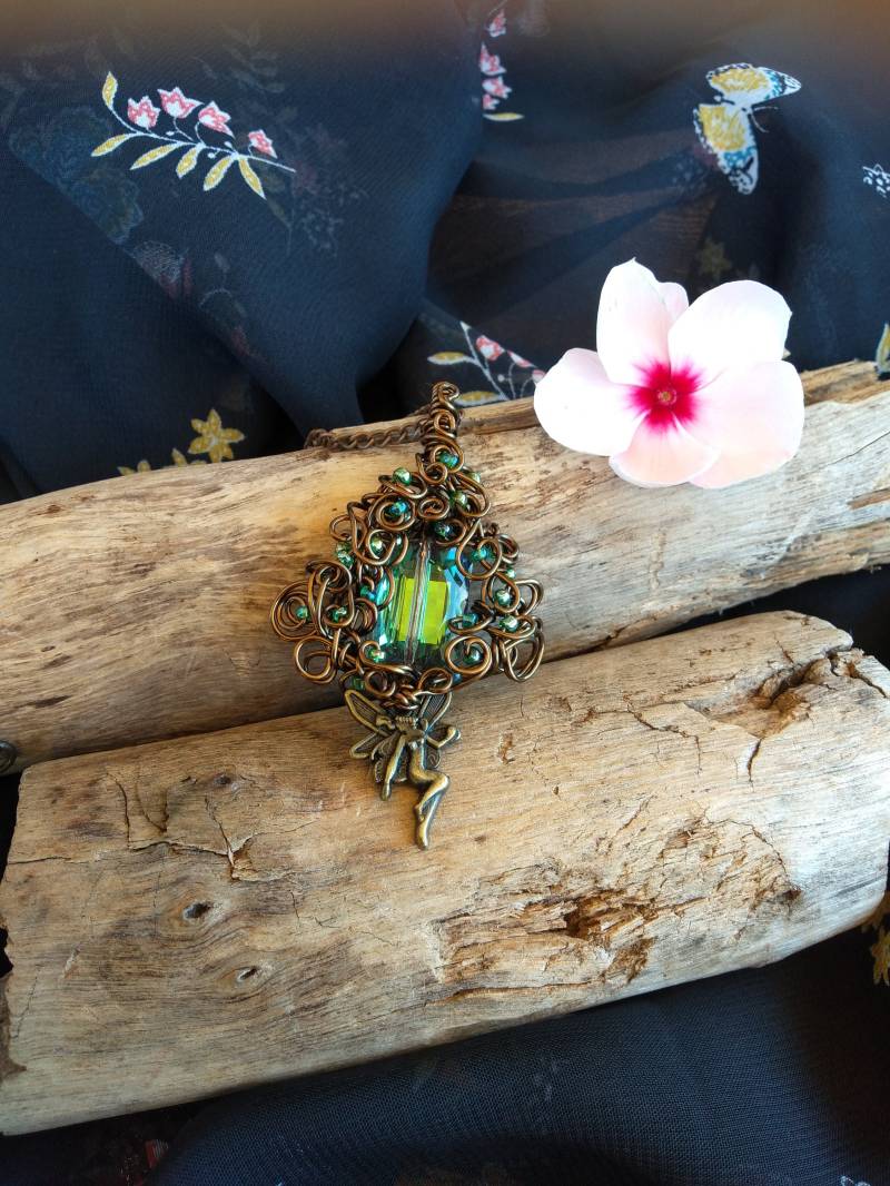 Zauberhafter Gartenfee-Anhänger Zauberhafter Gartenfee-Anhänger von SweetGoddessJewels