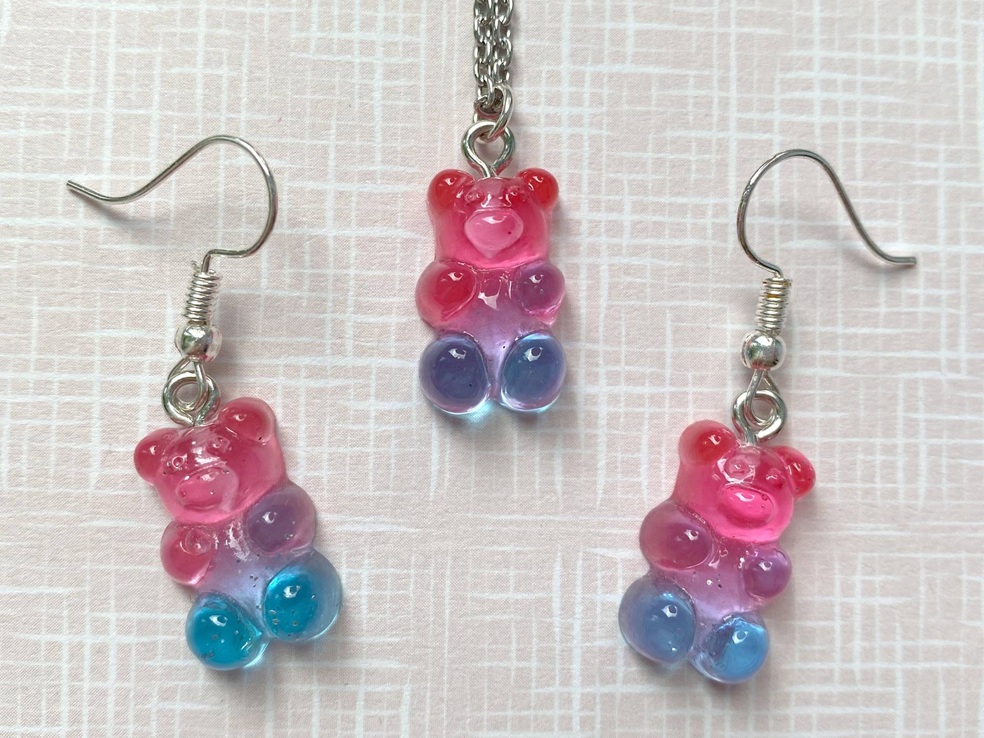 Süße Bärchen Ohrringe Und Halskette Set Candy Look von SweetOliveMoon