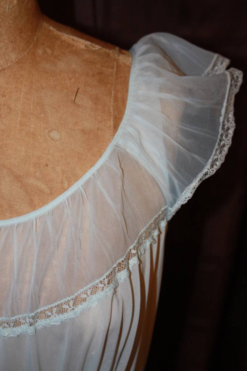 Powder Blue Bias Nachthemd Powder Blue Bias Nachthemd von SweetPotatoPunch