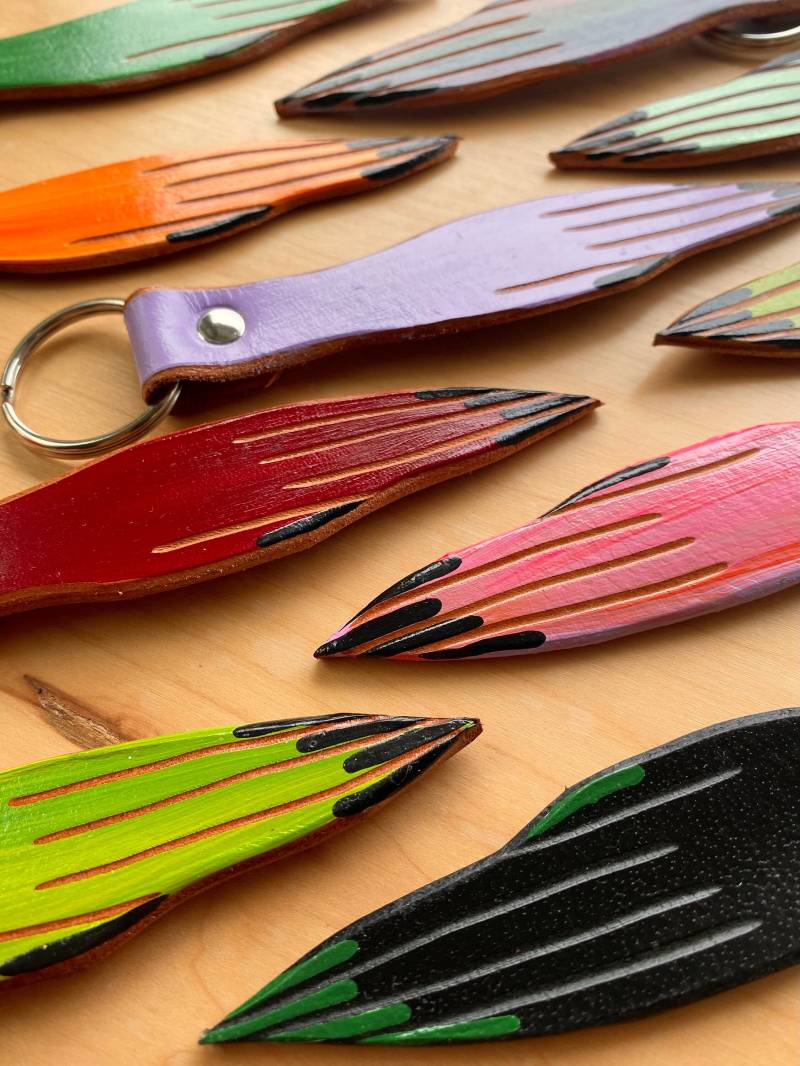Witchy Lederhand Schlüsselanhänger Handpunzierter Nagel Witchy Lederhand Schlüsselanhänger Handpunzierter Nagel von SweetSourLeather