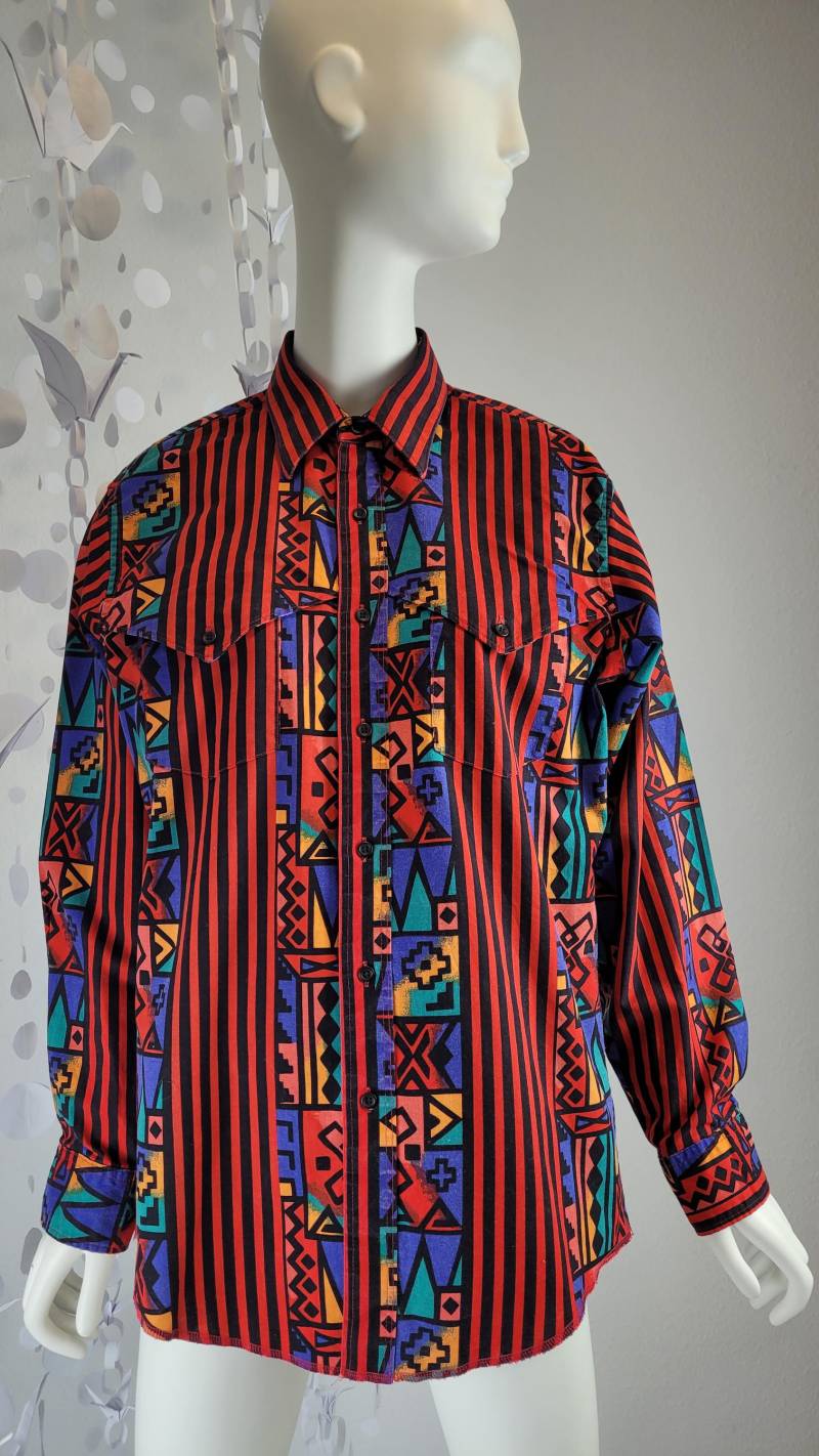 Original Wrangler Cowboy Cut Shirt Mit Buntem Azteken Print, Gr. M-L von SweetSpotVintageChic