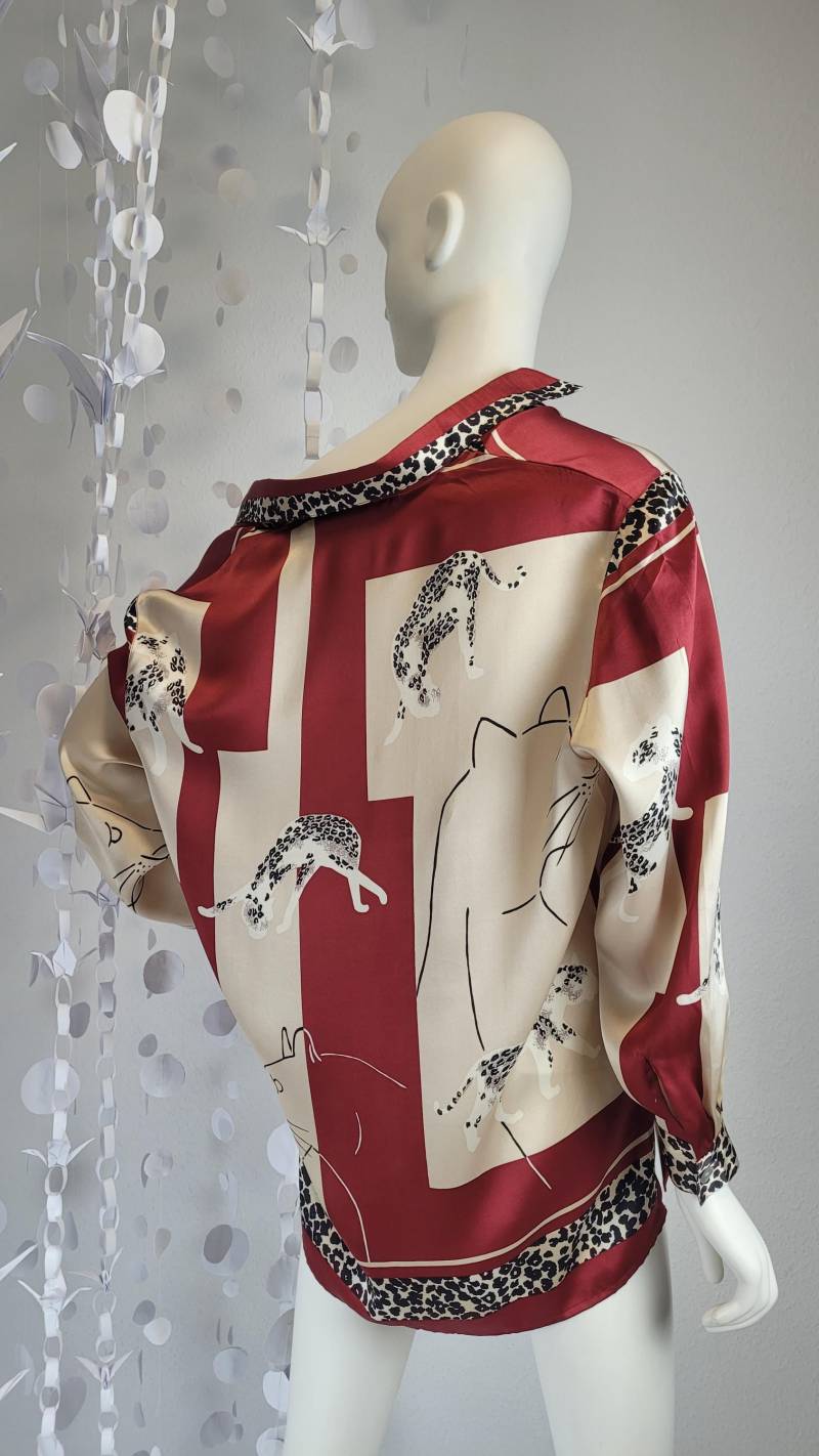 Vintage Seidenbluse | Mirage Silks Kollektion Geparden Print & Abstraktes Design von SweetSpotVintageChic