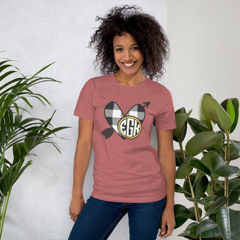 Personalisierte Karierten Herz-Monogramm T/Herz Monogramm Custom Initialen Kleidung Geschenk Valentinstag Liebe Shirt Frauen Personalisieren von SweetTeabyMarcy