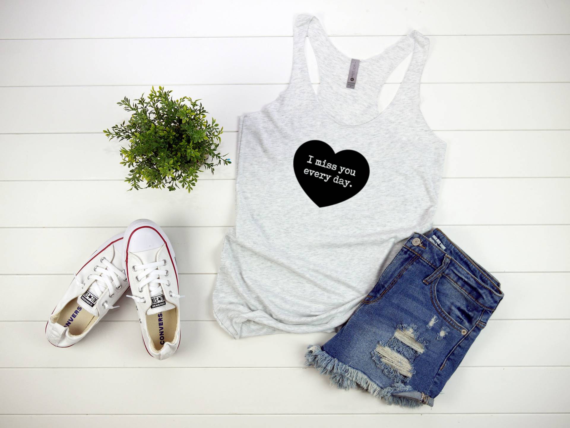 I Miss You Every Day - Racerback Tank, Workout Sommer Tank Top I Miss You Every Day - Racerback Tank, Workout Sommer Tank Top von SweetTeesEtc