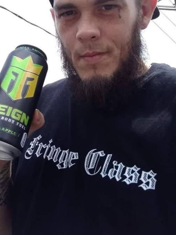 Fringe Class Kurzärmeliges Unisex-T-Shirt von SweetTeesTrash