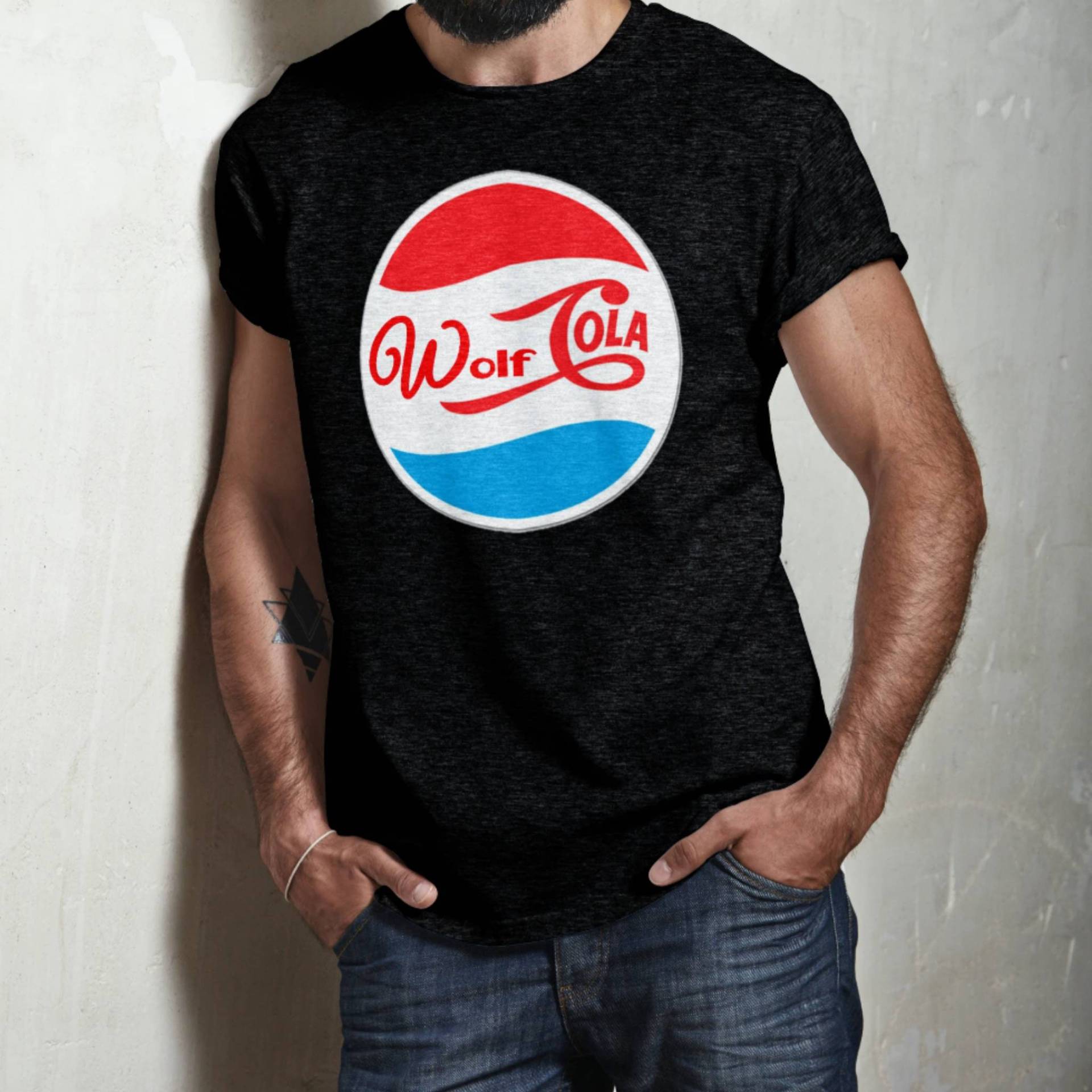 Wolf Cola Kurzärmeliges Unisex-T-Shirt von SweetTeesTrash