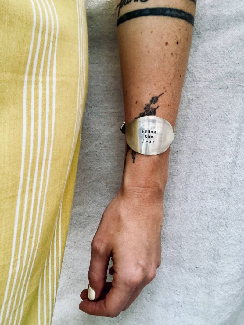 Tapfer Die Angst Löffel Schmuck Mantra Armband - Gestempelt Verstellbar Silber Vergoldet Vintage Tapfer Die Angst Löffel Schmuck Mantra Armband - Gestempelt Verstellbar Silber Vergoldet Vintage von SweetThymeDesign