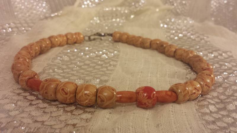 Herren Holzperlen Halskette Mit Orange Fokalperle von SweetTreazures