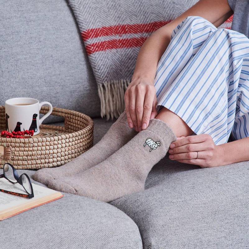 Schaf Auf Dem Land Wandersocken von SweetWilliamLondon