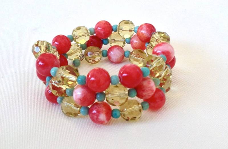 Rotes, Türkis Und Gelbes Perlenarmband, Memory Wire Armband, Wickelarmband Rotes, Türkis Und Gelbes Perlenarmband, Memory Wire Armband, Wickelarmband von SweetbeadsbySejal