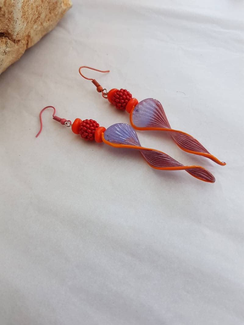 Lampwork Glas Ohrringe Rot Orange Samen Perle Boho Stil von SweetgemsDesign