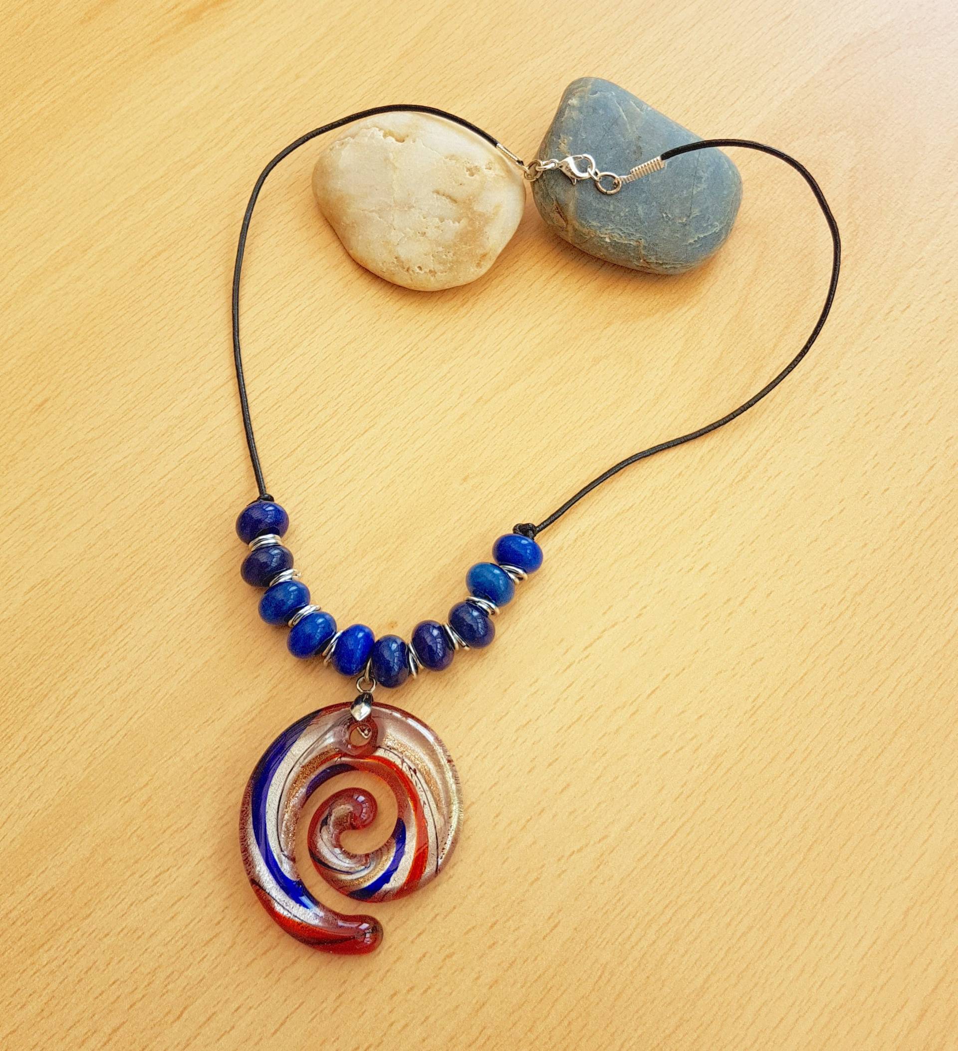 Lapis Lazuli & Glas Anhänger Halskette Lederband Schmuck von SweetgemsDesign