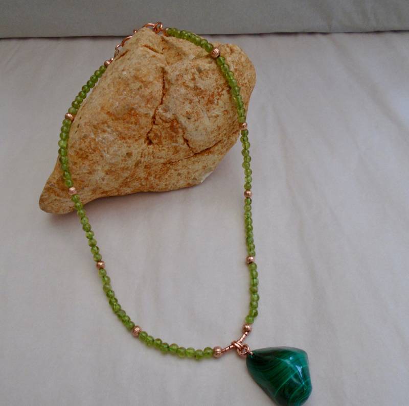 Peridot & Malachit Edelstein Halskette Roségold Akzente, August Geburtsstein von SweetgemsDesign