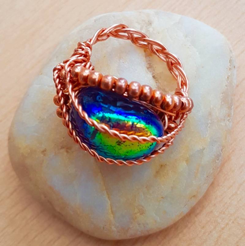 Regenbogen Quarz Cocktail Ring Edelstein Roségold Draht Gewickelt von SweetgemsDesign