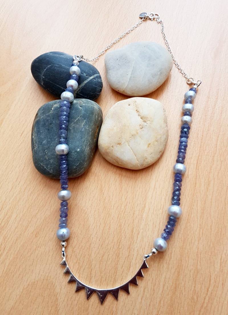 Tansanit & Zuchtperlen Halskette Sterling Silber Perlenschmuck von SweetgemsDesign