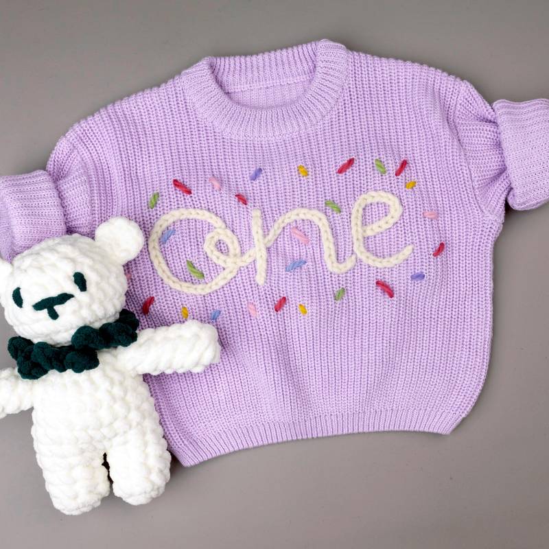 Personalisierter Baby Name Strickpullover Besticktes Kinder Geschenk von SweethomecreationSt