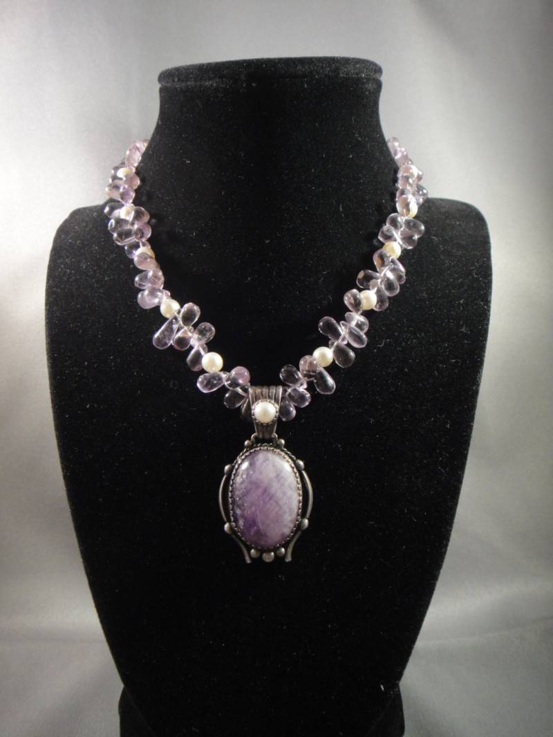 Briolette Lila, Perle & Sterling Silber Amethyst Anhänger Halskette von SweetiesTreasures