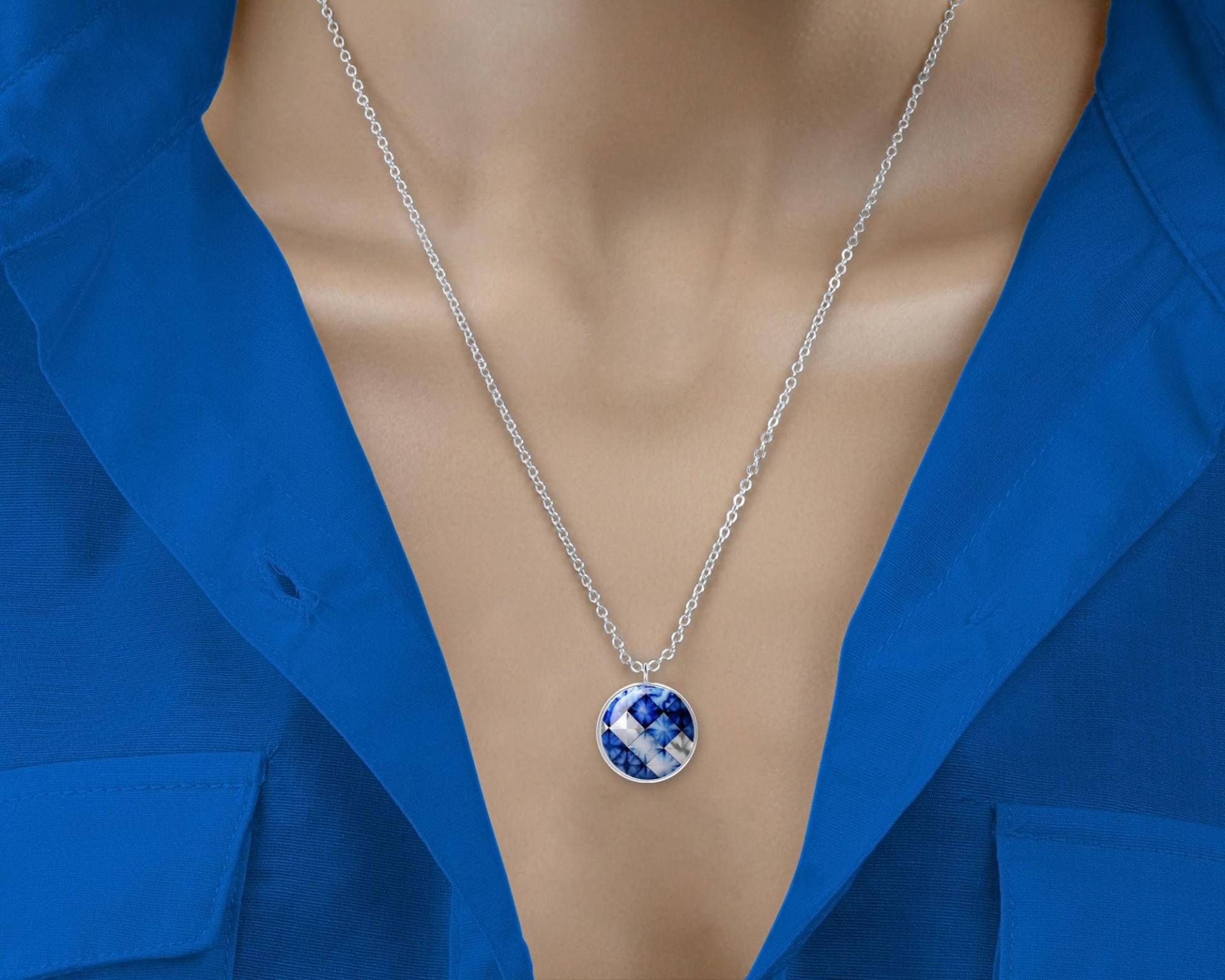 Blaue Halskette Edelstahl Silber Kette Mit Anhänger Damen Frauen Blaue Halskette Edelstahl Silber Kette Mit Anhänger Damen Frauen von Sweetlittlelove24