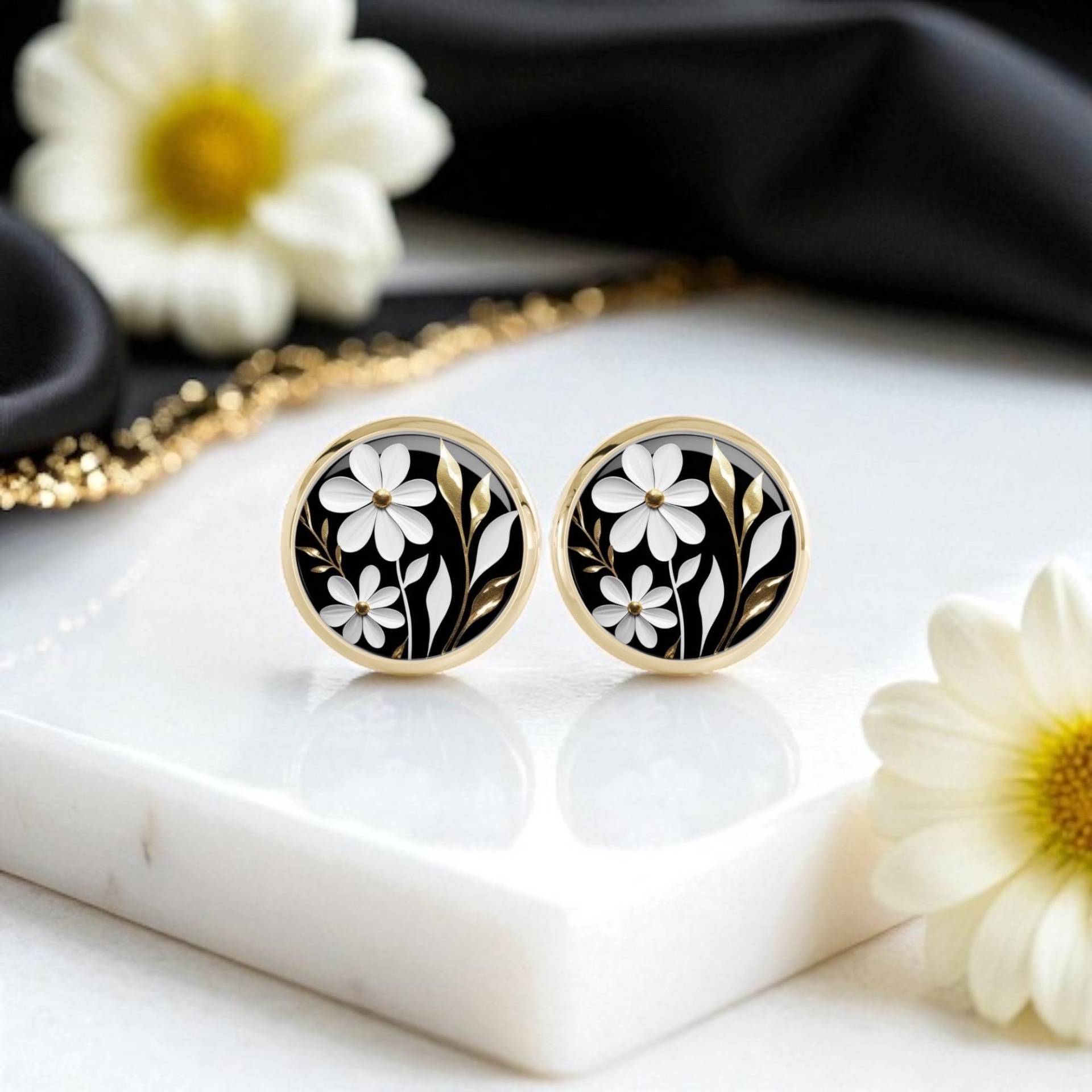 Blumen Ohrringe Gold Schwarz Weiß Blumen Ohrringe Gold Schwarz Weiß von Sweetlittlelove24