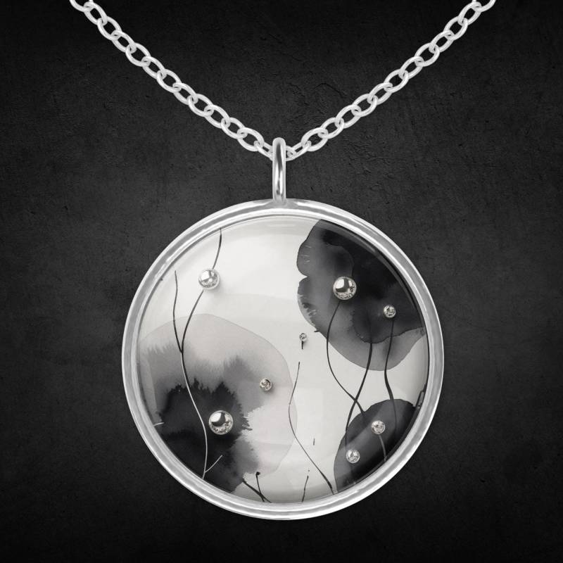 Silberne Kette Mit Anhänger Aquarell Design Schwarz Weiß von Sweetlittlelove24