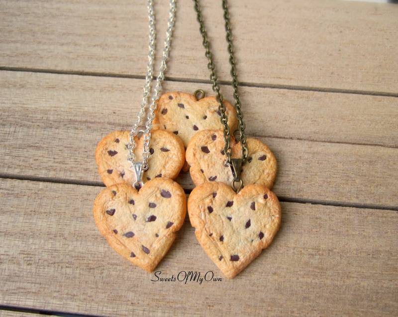 Herz Keks Anhänger - Chocolate Chip Cookie Anhänger/Halskette/Schlüsselanhänger Lebensmittelschmuck Made in The Uk Mto von SweetsOfMyOwn