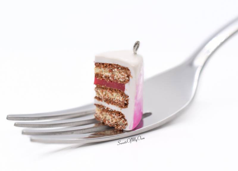 Rosa Ombre Kuchen Scheibe - Halskette/Charm/Schlüsselanhänger Maschenmarkierer Fortschrittsanzeige Planer Charm Handgefertigt in Großbritannien Rosa Ombre Kuchen Scheibe - Halskette/Charm/Schlüsselanhänger Maschenmarkierer Fortschrittsanzeige Planer Charm Handgefertigt in Großbritannien von SweetsOfMyOwn