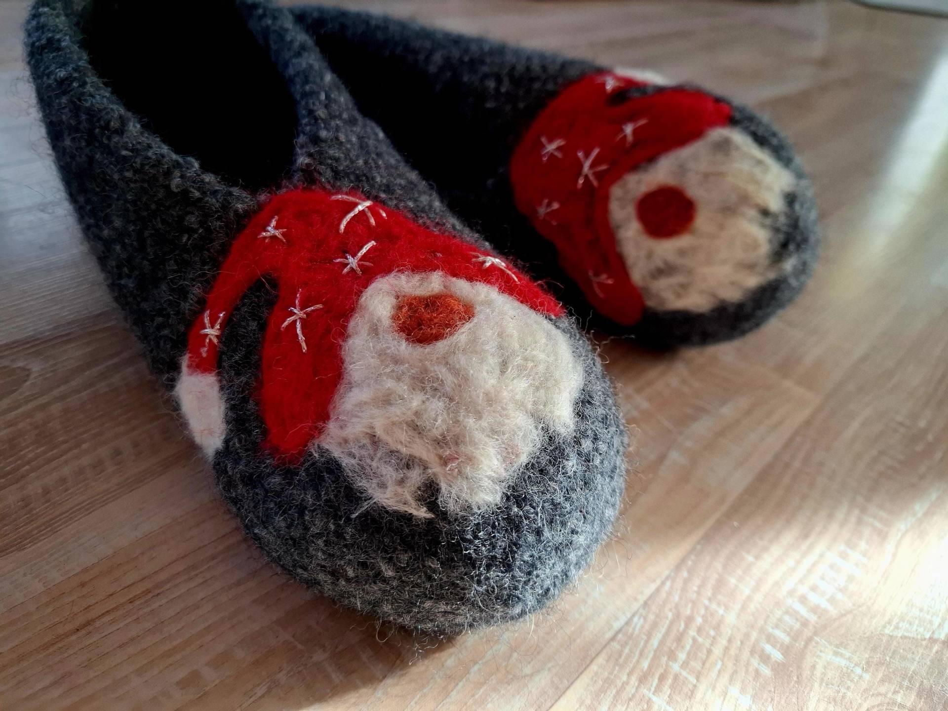 Filzpuschen Gr. 40 Happy Christmas von SwensGeschenkedesign