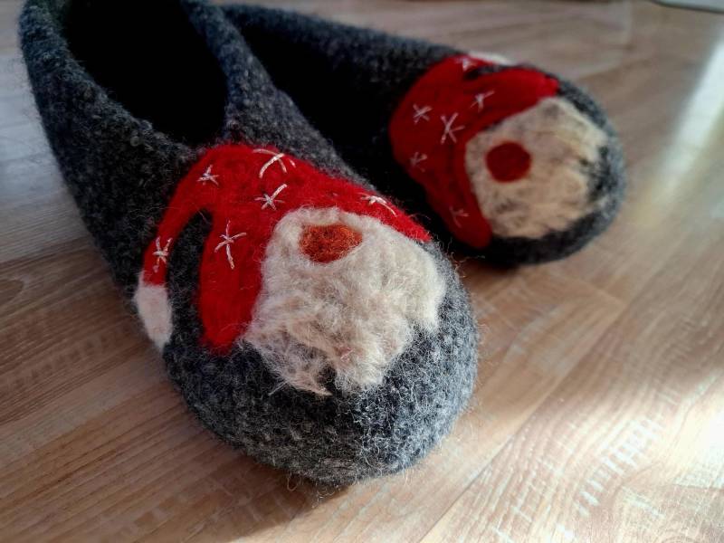 Filzpuschen Gr. 40 Happy Christmas von SwensGeschenkedesign