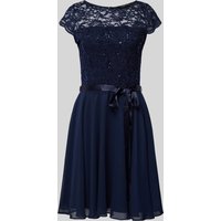 Swing Cocktailkleid aus floraler Spitze und Chiffon in Marine, Größe 38 von Swing