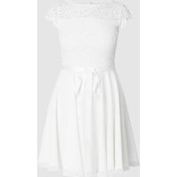 Swing Cocktailkleid mit Spitzenbesatz und Bindegürtel in Offwhite, Größe 34 Swing Cocktailkleid mit Spitzenbesatz und Bindegürtel in Offwhite, Größe 34 von Swing