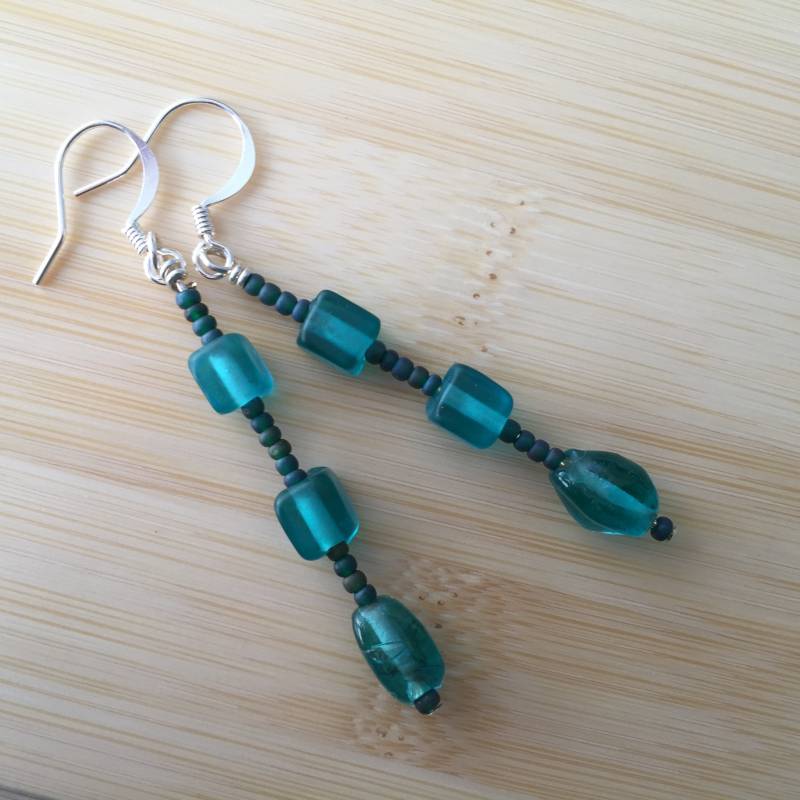 Aqua Lange Perlen Baumbild Ohrringe, Türkis Blau Meer Glasperlen W/Samen Abstandshalter, Boho Tropfen Ohrring, Aquamarin Hippie Baumeln Aqua Lange Perlen Baumbild Ohrringe, Türkis Blau Meer Glasperlen W/Samen Abstandshalter, Boho Tropfen Ohrring, Aquamarin Hippie Baumeln von SwingBling
