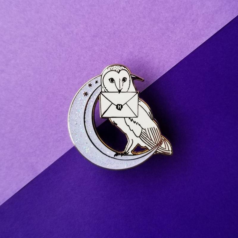 Eule Mond Pin Eule Mond Pin von SwishAndFlickCompany