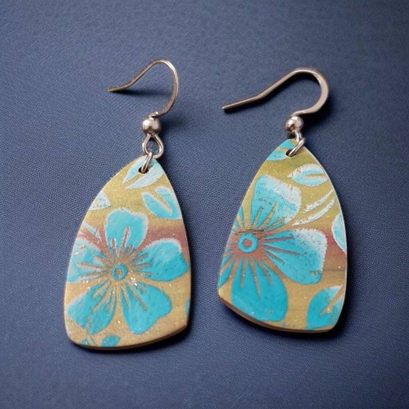Blaugrün Blumen Ohrringe Gold Boho Polymer Ton Schmuck von SwissEarrings