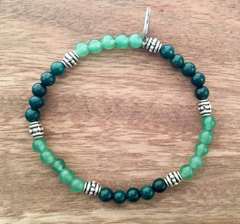 Grünes Strahlen-Armband "Made With Love" von SwivelBySarah