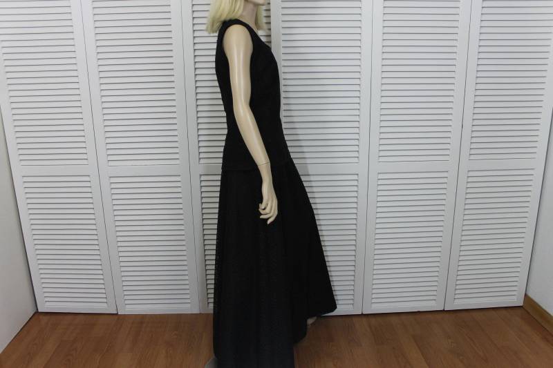 Vintage 2 Teiler Langer Spitzenrock Und Ärmellosestop Schwarz Gr.m von SydneysVintage