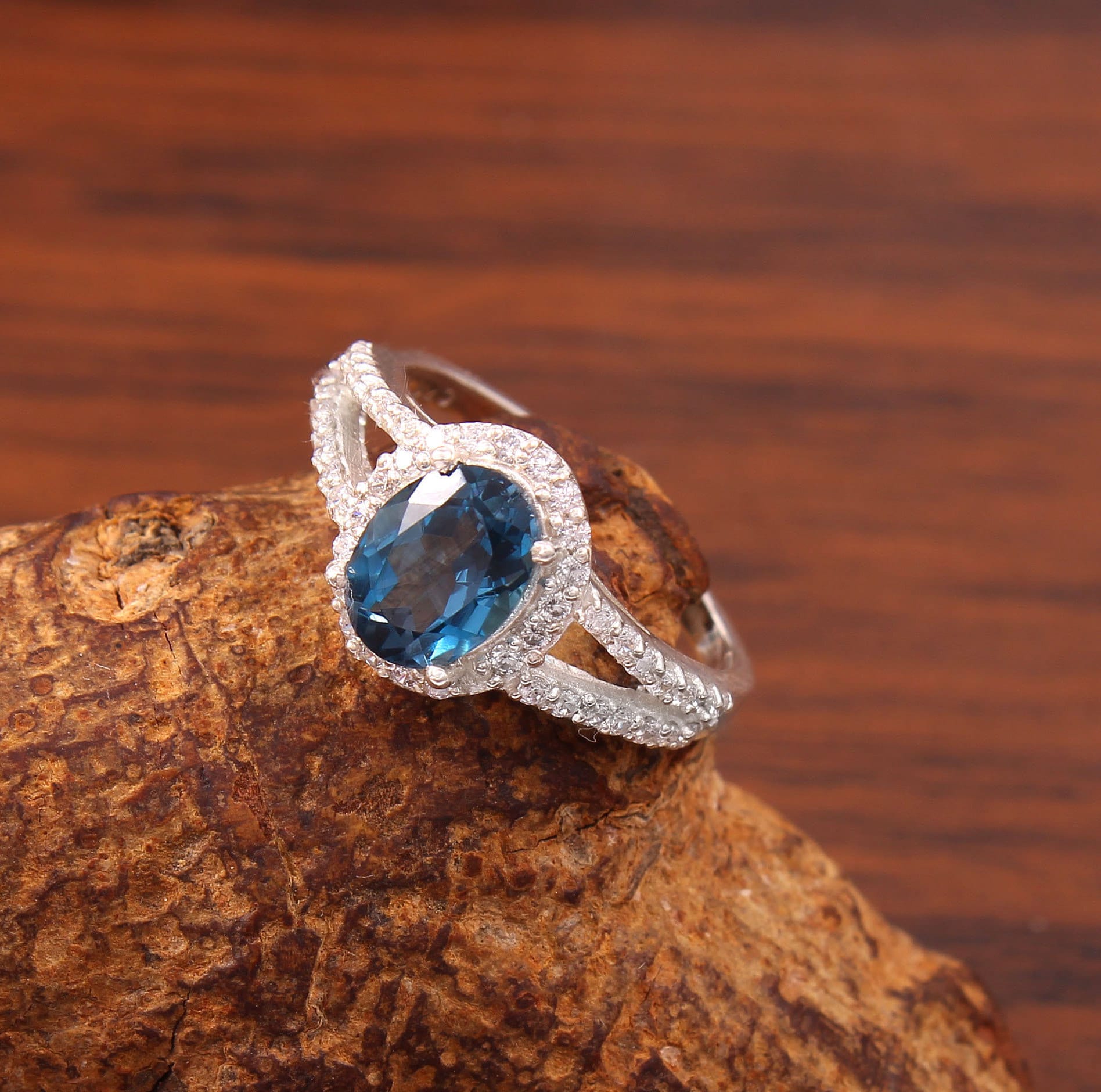 London Blau Topas Ring, Halo Verlobungsring, 925 Sterling Silber, Ehering, Jeden Tag Ring von SykGems