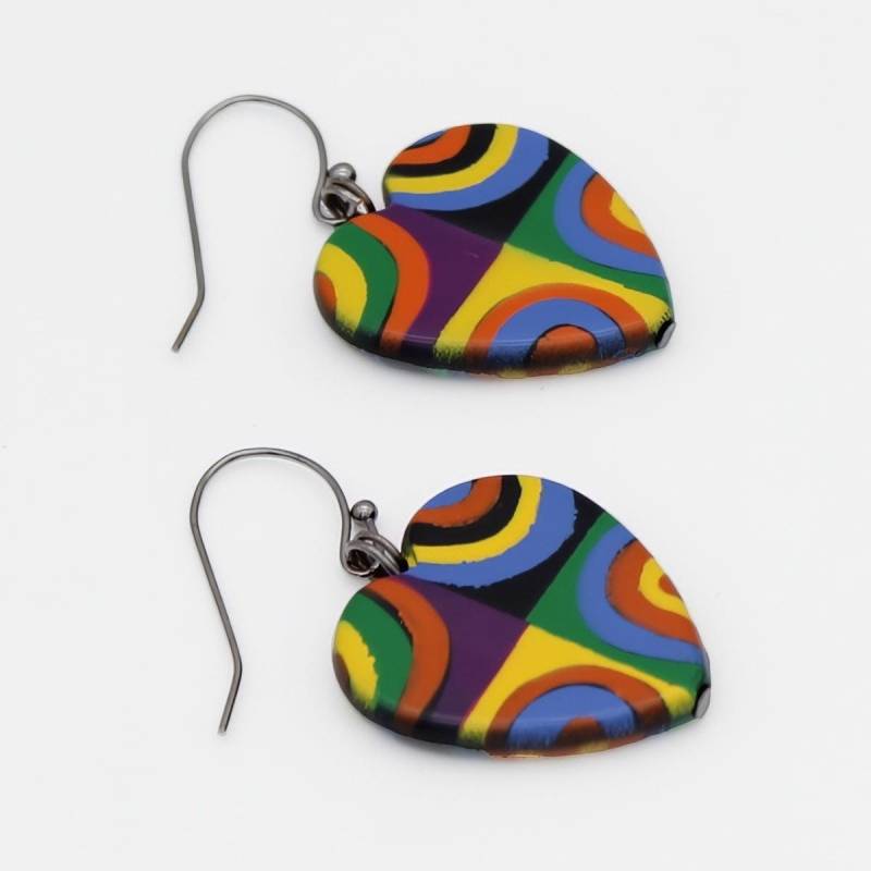 Handbemalte Herzohrringe Bunte Harzohrringe von SylcaDesigns