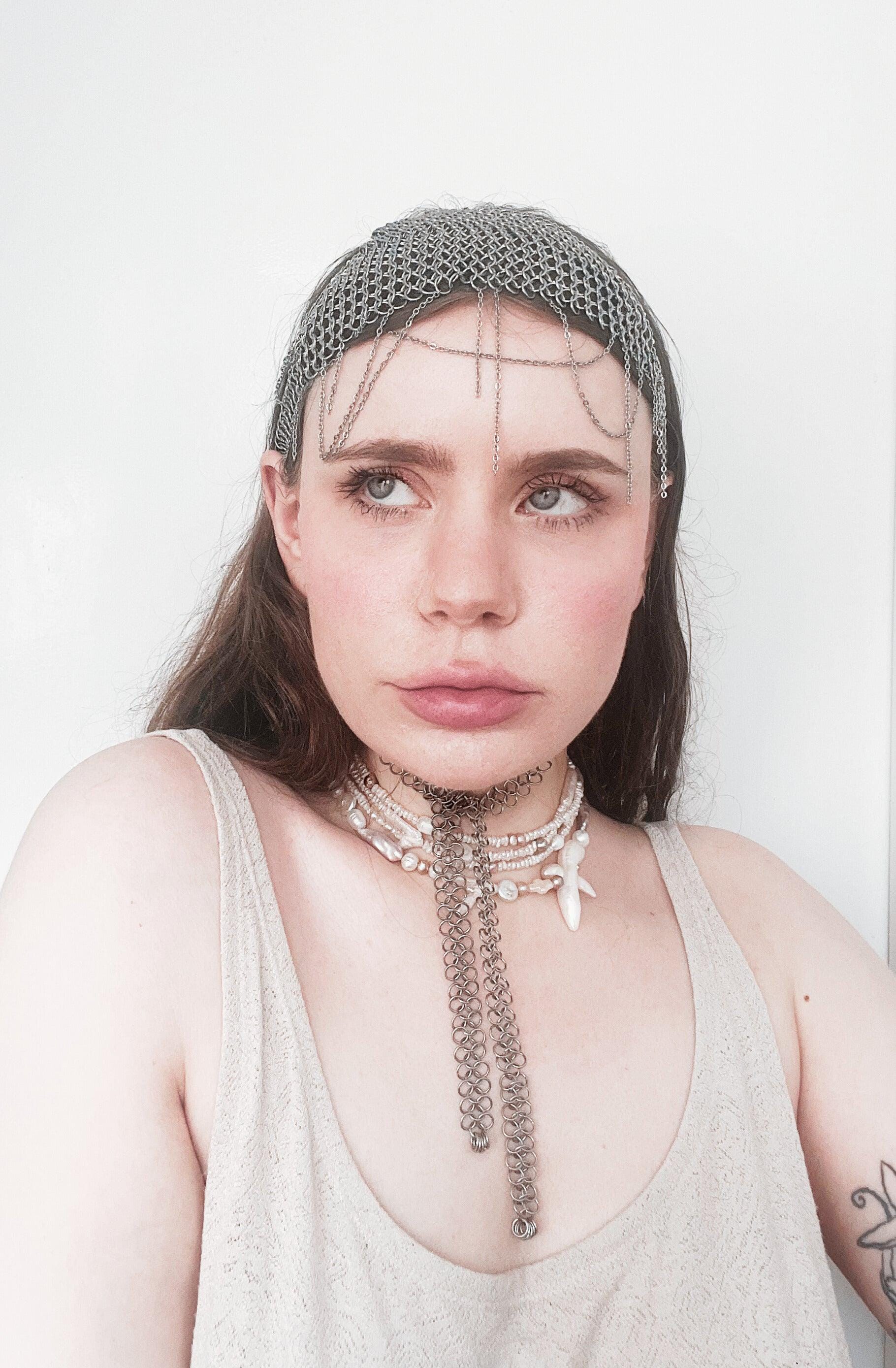 Chainmaille Triangle Headband Number 5 Chainmaille Triangle Headband Number 5 von SylphieShop