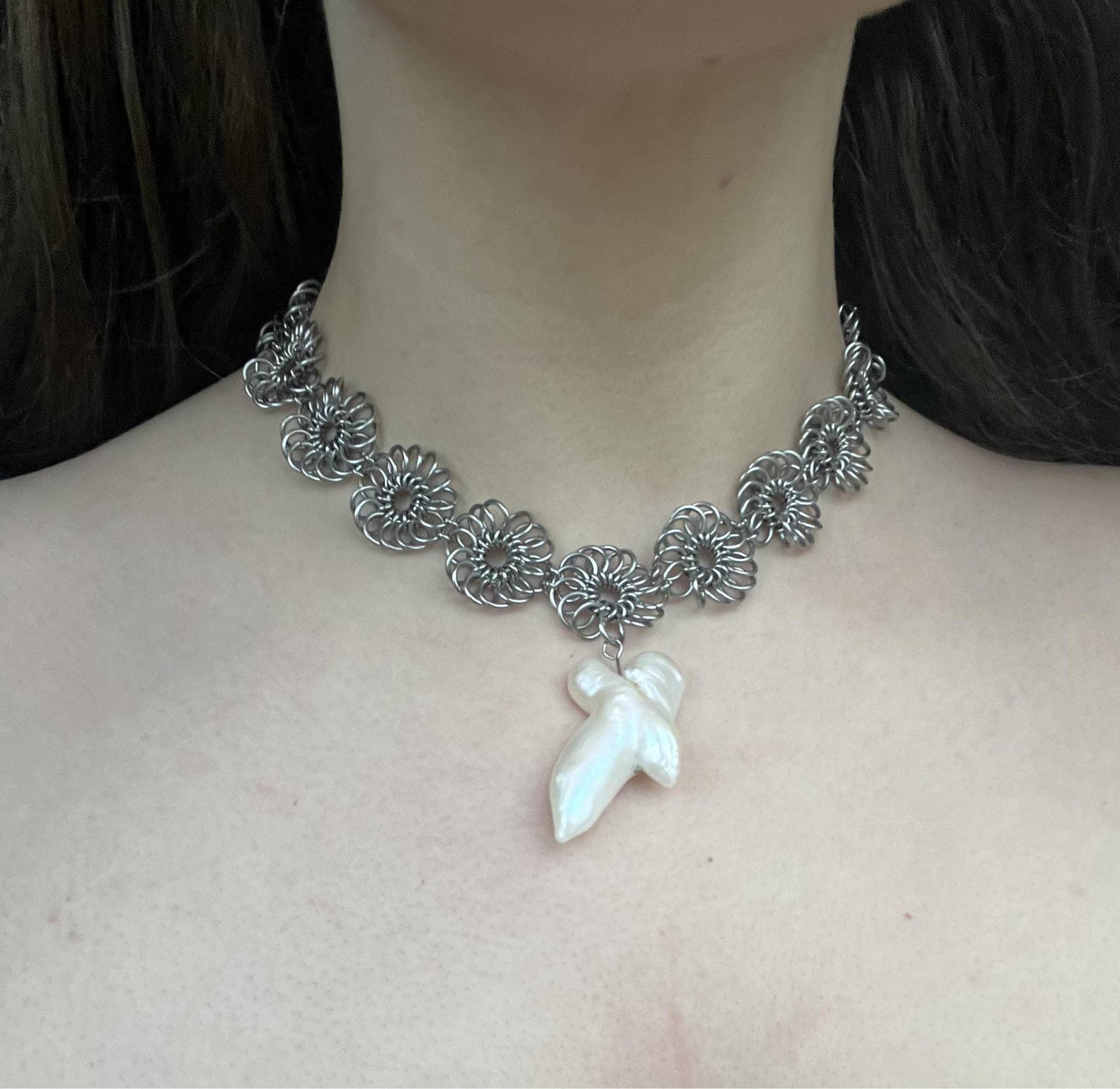 Daisy Chain Chainmaille Necklace Daisy Chain Chainmaille Necklace von SylphieShop