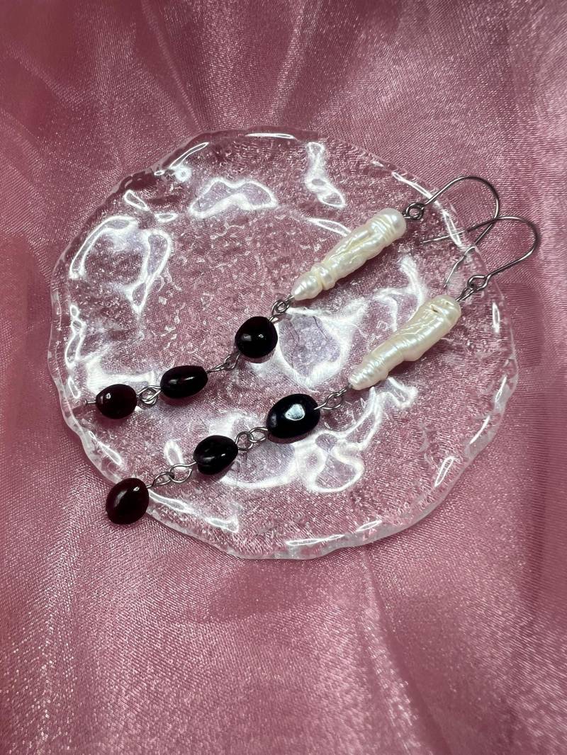 Pomegranate Earrings Pomegranate Earrings von SylphieShop