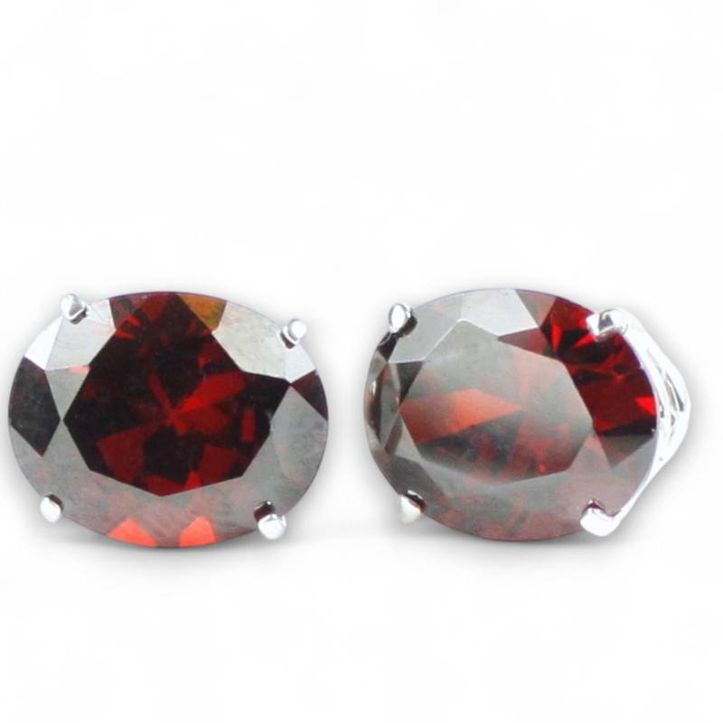 Granat Cz, 925 Sterling Silber Ohrstecker, Se102 von SylvaRocks2