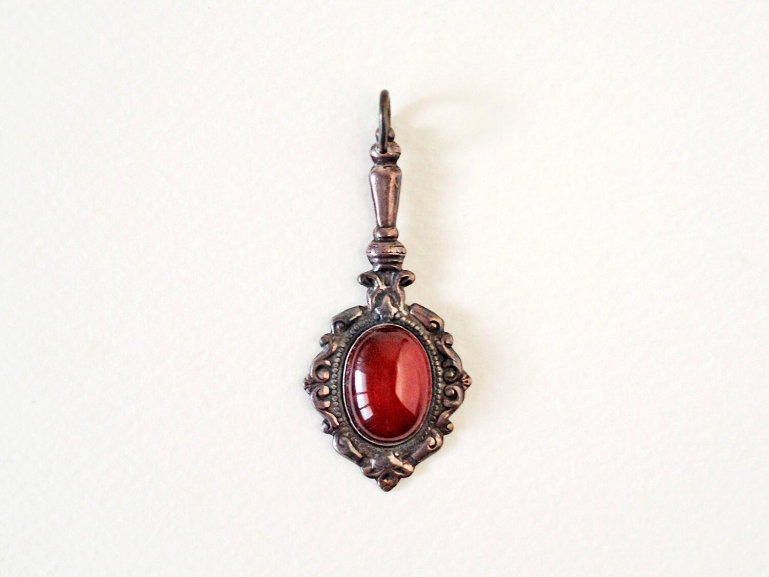 Karneol Und Lavalier-Anhänger Aus Sterlingsilber, Anfang Oder Mitte Des 20 Karneol Und Lavalier-Anhänger Aus Sterlingsilber, Anfang Oder Mitte Des 20 von SymbolandMagic