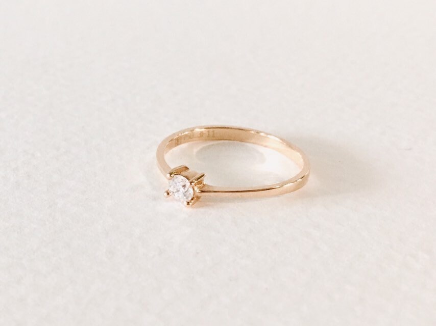 Vintage Brillant Solitär Ring in 18Kt Roségold Vintage Brillant Solitär Ring in 18Kt Roségold von SymbolandMagic