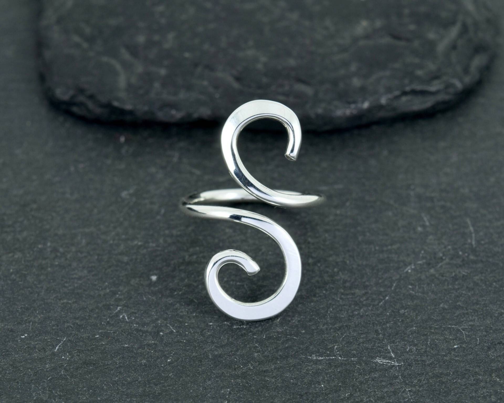 Spiralring Aus Sterlingsilber | Swirl Ring 925 Silber Minimalistisch 925Er Silberdraht Gewickelter Gehämmert Spiralring Aus Sterlingsilber | Swirl Ring 925 Silber Minimalistisch 925Er Silberdraht Gewickelter Gehämmert von SynergicDesigns
